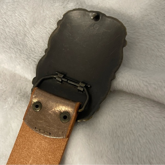 Fossil Women's Leather Rhinestone
Buckle Belt Size M - Picture 9 of 15